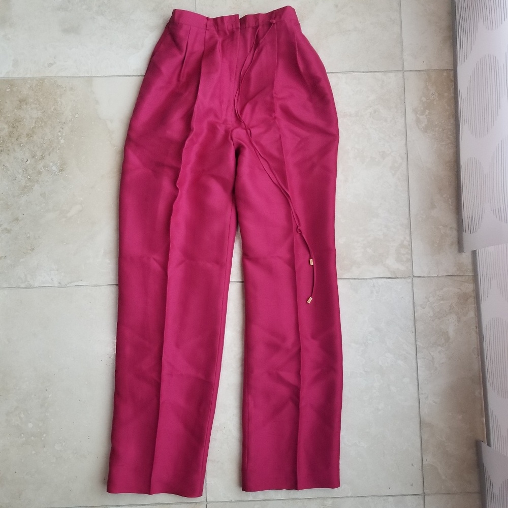 Gently used silk pants Lik New